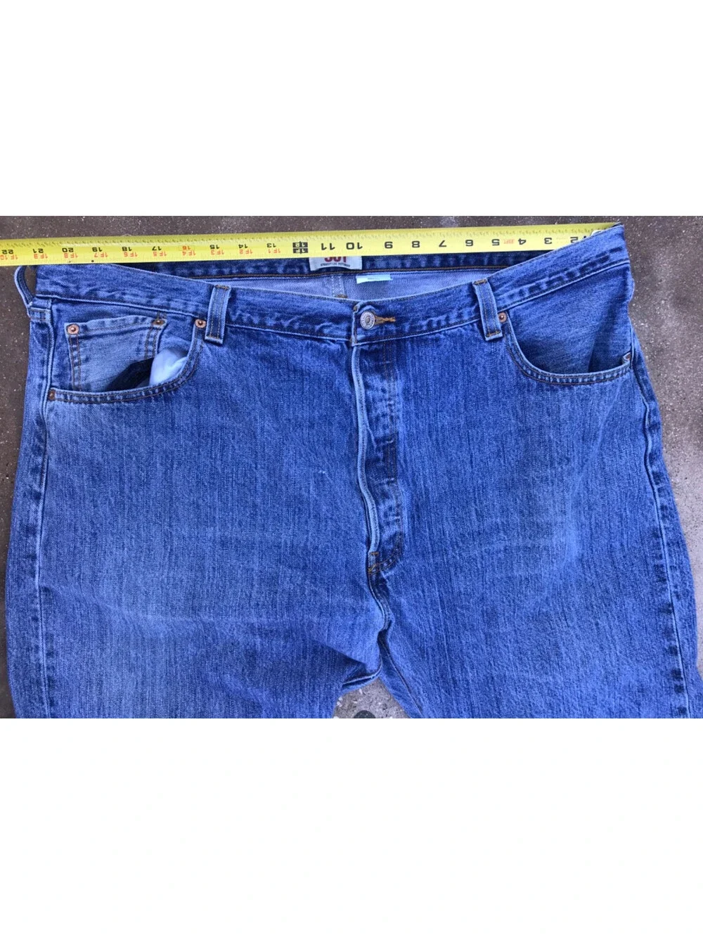 Levis 501 Jeans Men 44x30  Blue Denim Button Fly Straight Leg Classic Small Hole